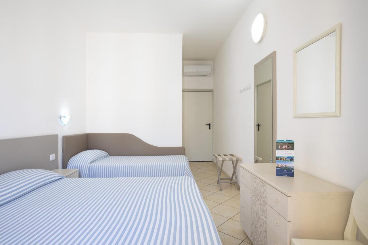 Muma Hostel SantʼAntìoco Buitenkant foto