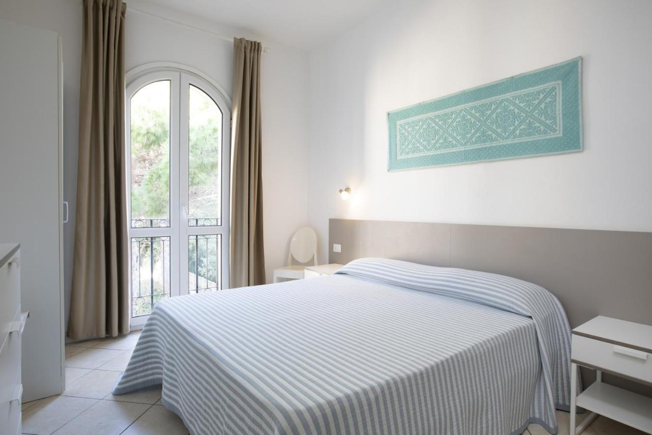 Muma Hostel SantʼAntìoco Buitenkant foto
