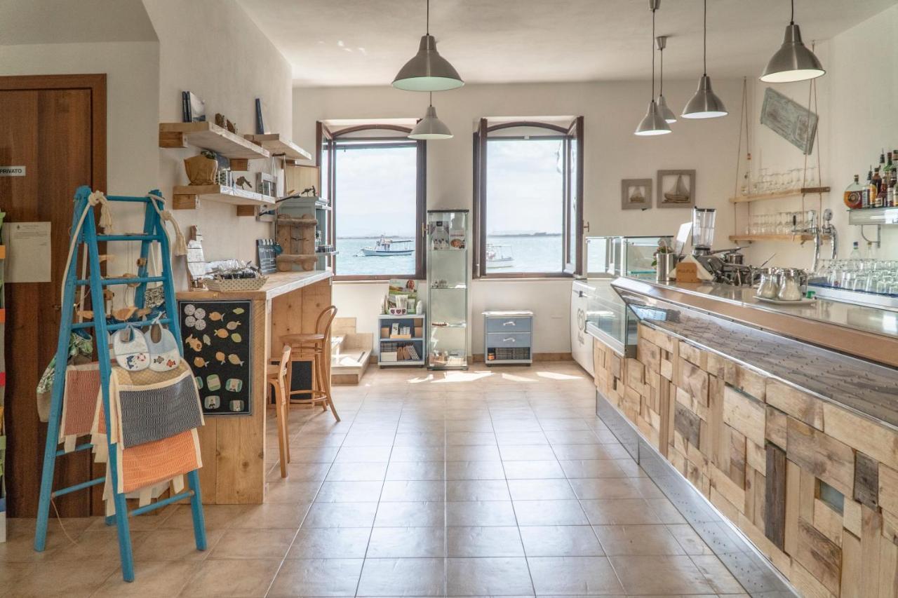 Muma Hostel SantʼAntìoco Buitenkant foto